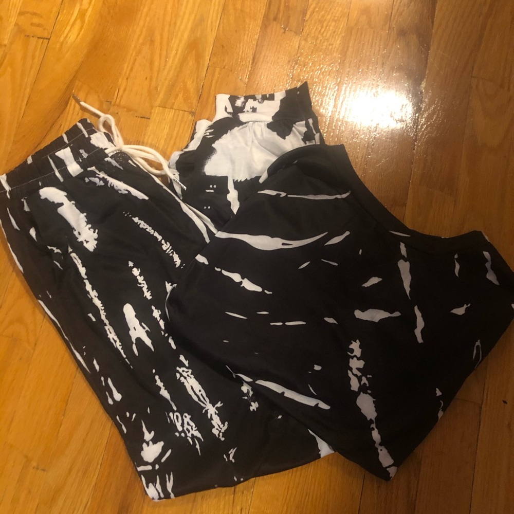 NWOT Tie Dye Jogger Set